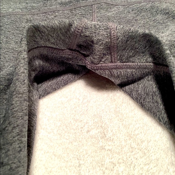 3/4 leggings with cut outs on the legs - Picture 6 of 6